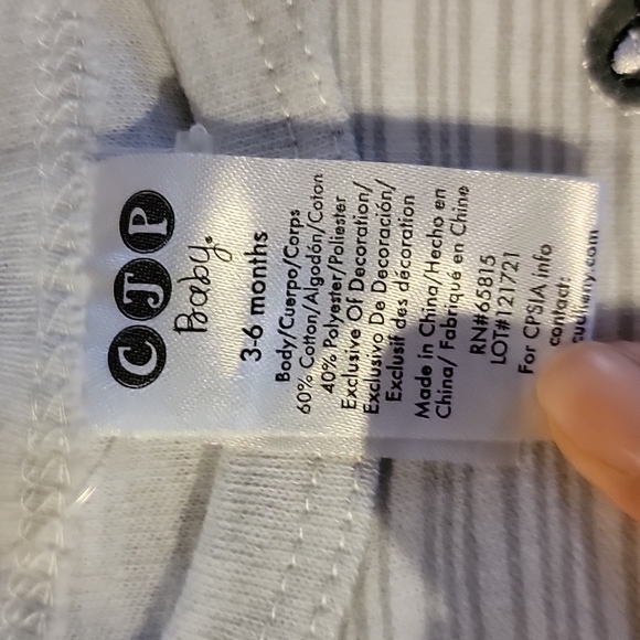 Baby outfit bundle - Picture 8 of 8